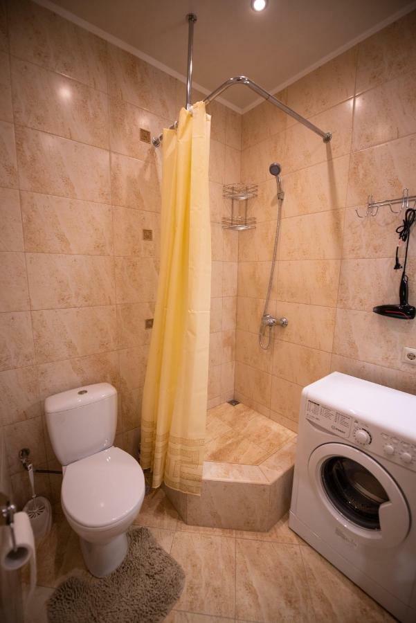 Apartment M&K In The Center ลวีฟ ภายนอก รูปภาพ