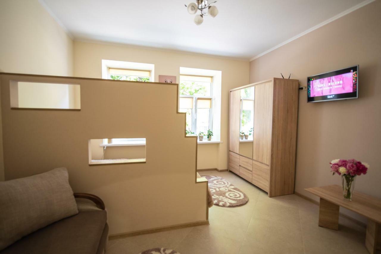 Apartment M&K In The Center ลวีฟ ภายนอก รูปภาพ